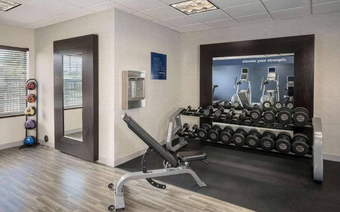 Hampton Inn and Suites Phoenix I 17 Happy Valley