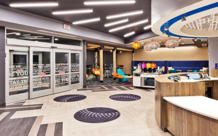 Tru by Hilton Auburn