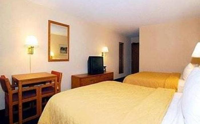 Comfort Inn East