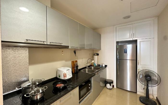 Royal City Apartment 