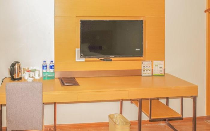 GreenTree Inn Tianjin Hedong District Tianjin Railway Station Square Express Hotel