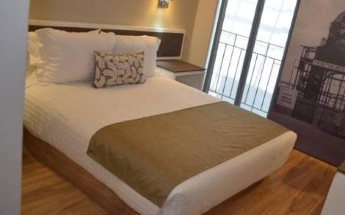 Hotel Plaza Revolucion