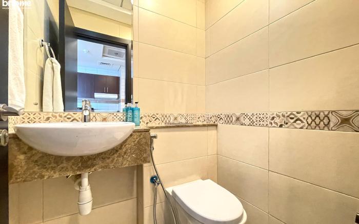 bnbmehomes |Contemporary Apt in Business Bay| 2402