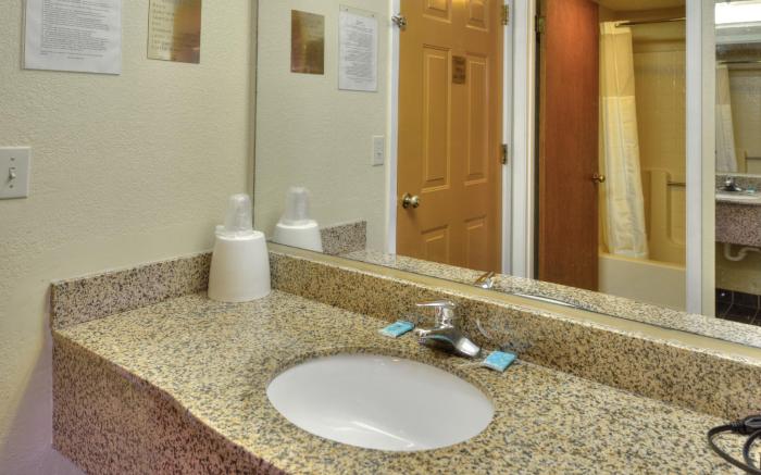 Econo Lodge Sevierville-Pigeon Forge on the River