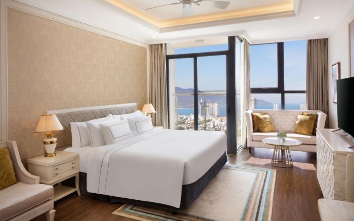 Melia Vinpearl Danang Riverfront