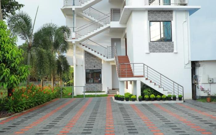 Diamond Residency
