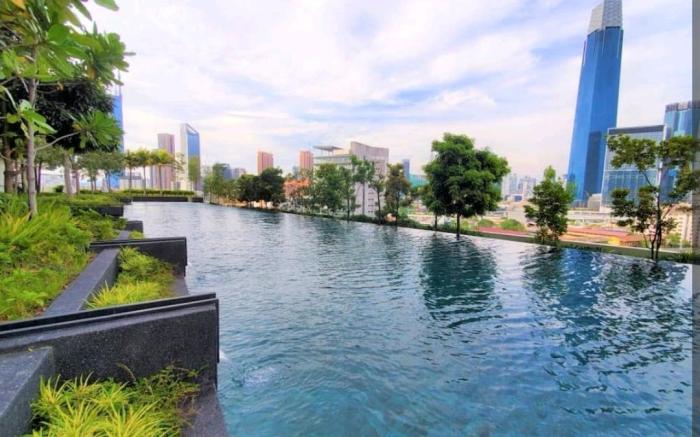 Up to 3 pax stay at Continew Residensi, 5 mins TRX