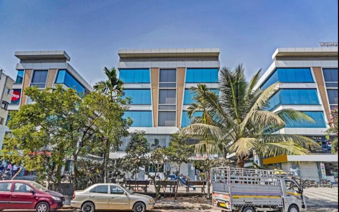Hotel Santeria Inn, Best Luxurious Hotel AC Rooms In Surat