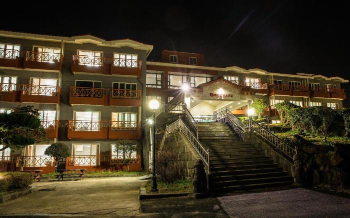 Jeju Tovice Condo (Family)