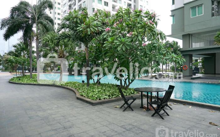 Nice 1BR at Thamrin Residence By Travelio