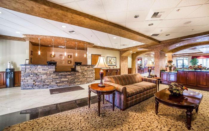 Comfort Inn & Suites Henderson - Las Vegas