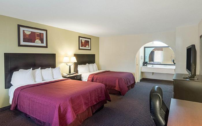 Econo Lodge Inn & Suites West - Energy Corridor