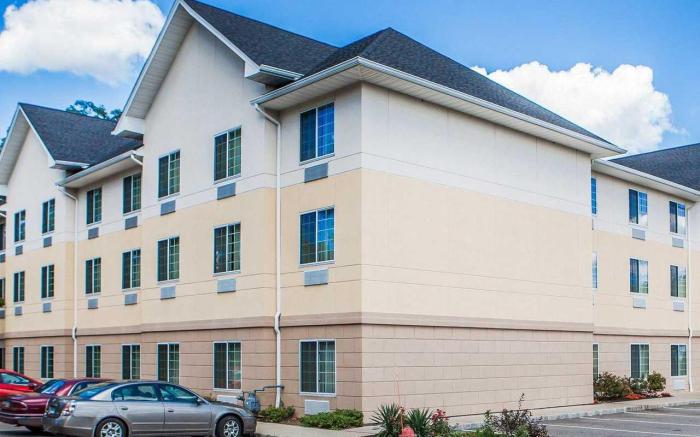 Tapa Hotel, Inn & Suites