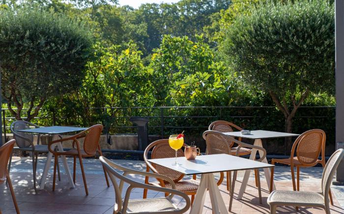 Zenitude Hotel la Valadière, an Ascend Collection Hotel