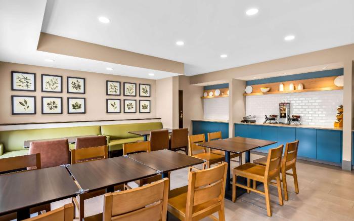 Country Inn & Suites by Radisson, LSU/Medical Corridor