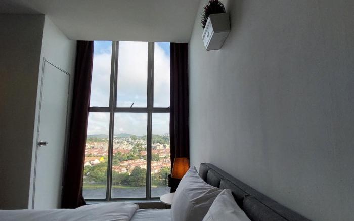 Three Elements*The Garden*MRT2*Netflix*SelfCheckIn