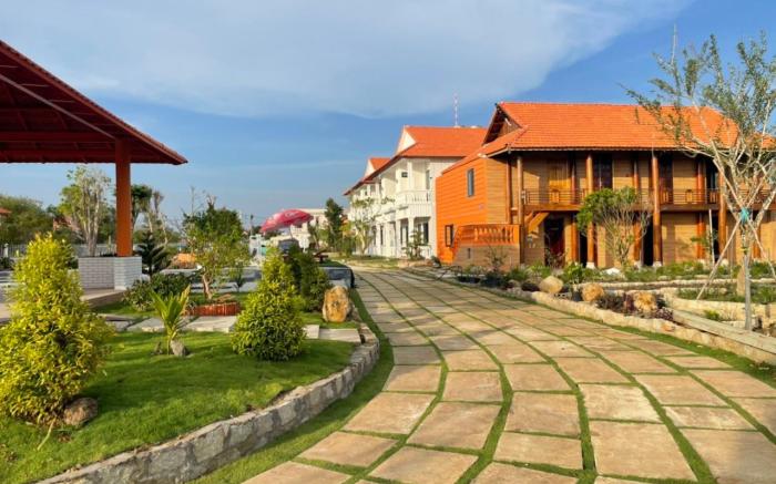 Tommy Ho Tram Resort