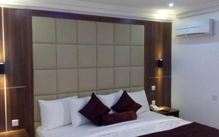 Presken Hotel and Suites (Mojidi)
