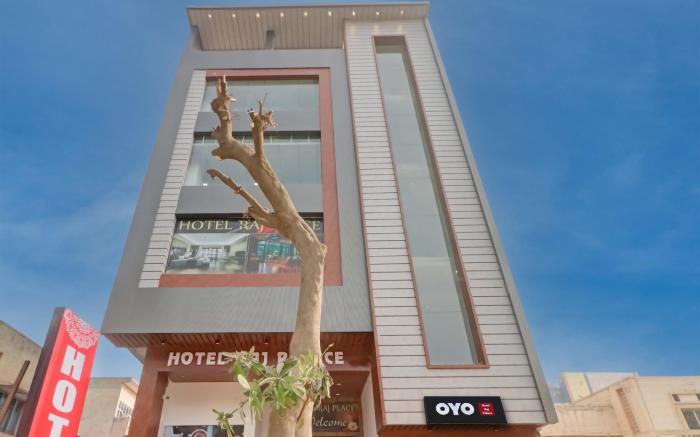 Hotel O Raj Palace