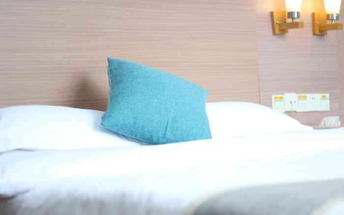 Yian Business Hotel