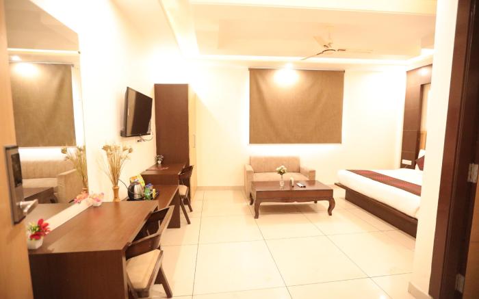 Hotel Lyf Corporate Suites - Near IGI Airport