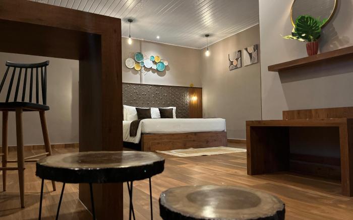 Misty Courtyard Resort