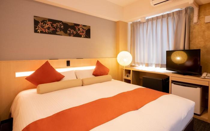 Shinsaibashi-Higashi Crystal Hotel