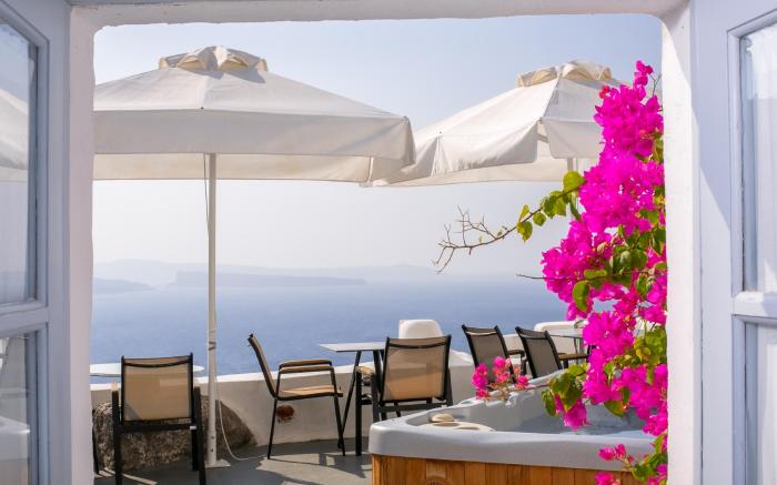 Alexander's Suites