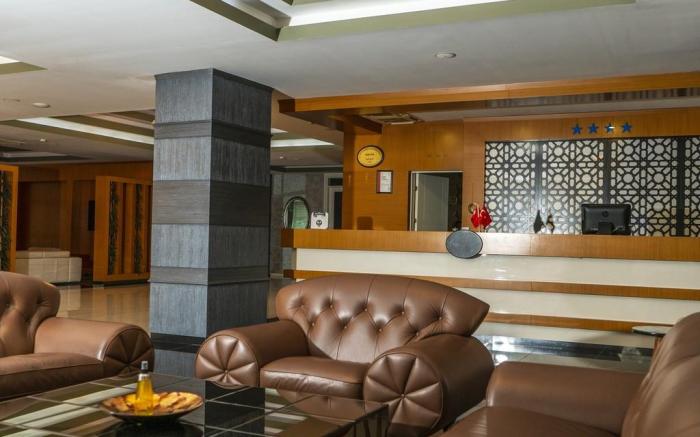Mox Hotel