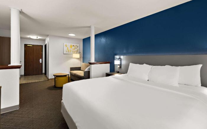 Comfort Inn & Suites Fremont