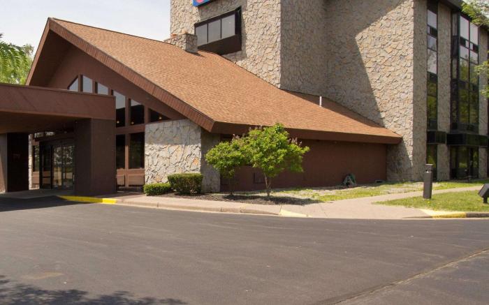 Comfort Inn & Suites Syracuse-Carrier Circle