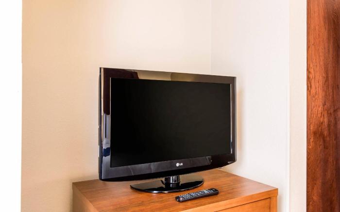 Comfort Inn & Suites IAH Bush Airport - East