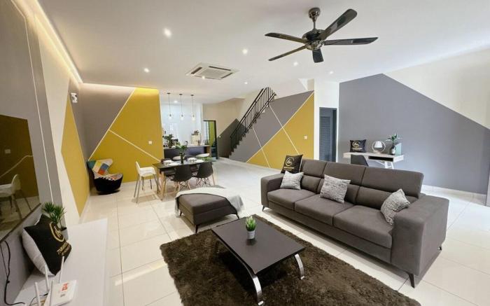A14 Glenmarie Austin 38 FamilyStay 4R Ikea Aeon