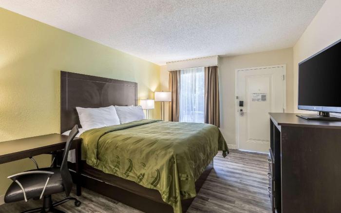 Quality Inn Palm Beach International Airport