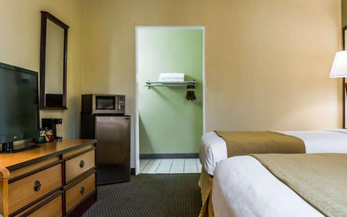 Quality Inn Tampa Airport - Cruise Port