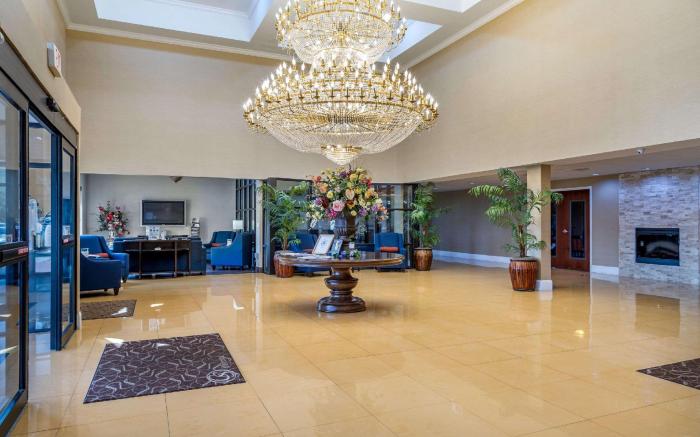 Comfort Suites Savannah Gateway I-95