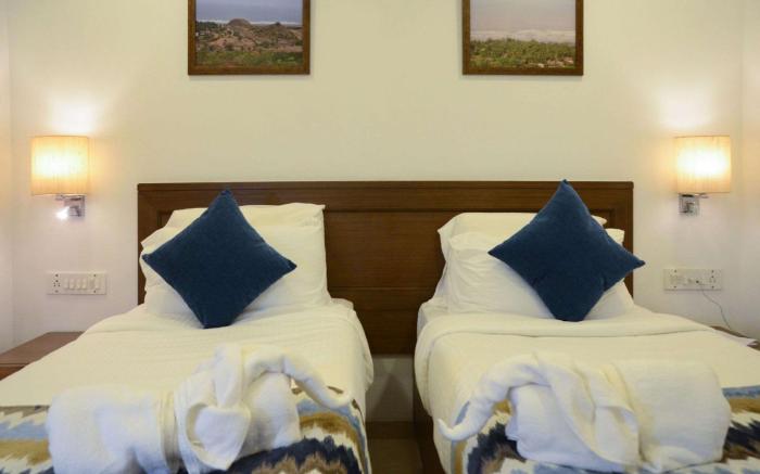 Comfort Inn Emerald, Dapoli 