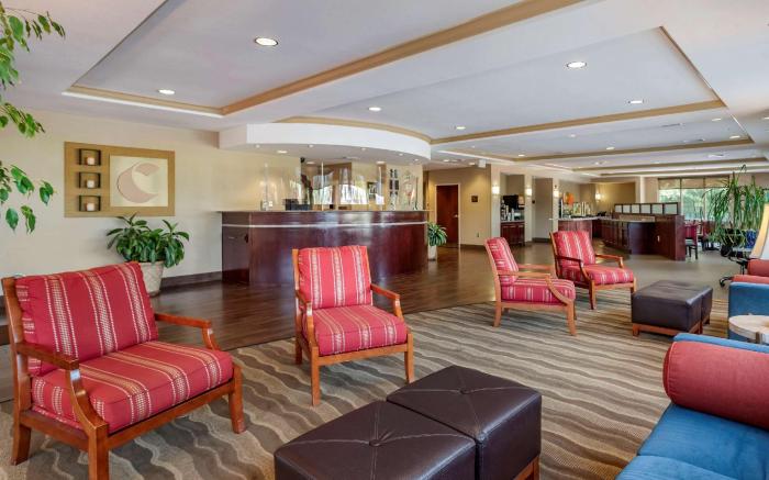 Comfort Suites Biloxi - Ocean Springs