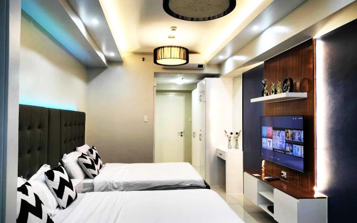 Wind Residence 838  (Taal view)