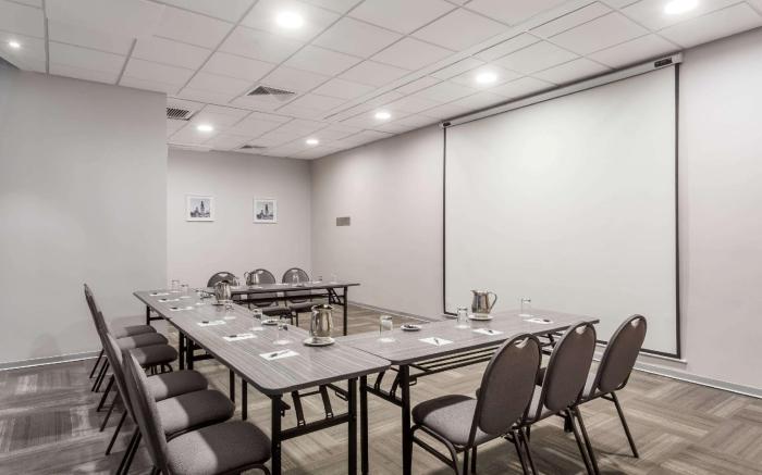 Ramada Encore Lima San Isidro