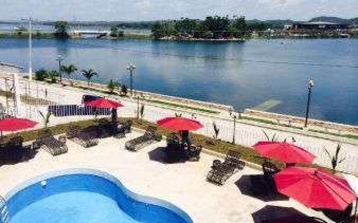 Ramada Tikal Isla De Flores Hotel