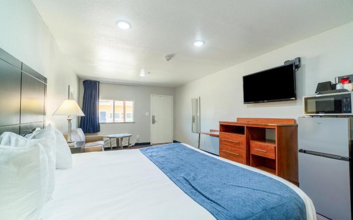 Atria Extended Stays By OYO, Jourdanton, TX