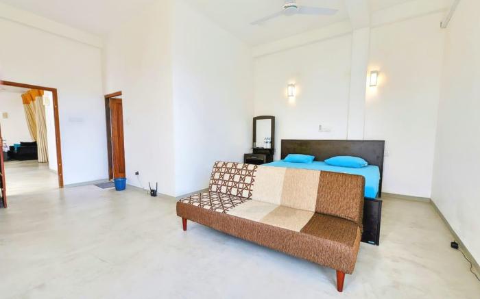 The Villa Close to Surf Beach and Galle - 