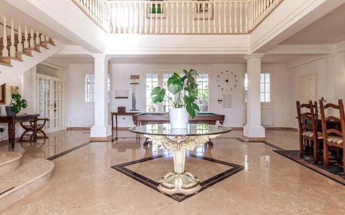 Villa Petrone | Luxury Four Seasons-Jacuzzi&Pool