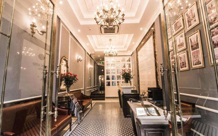 Ha Noi Crystal Pearl Hotel