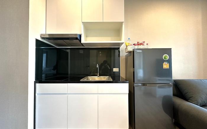 Rise Hotel 1, in Korat's city center with bathtub