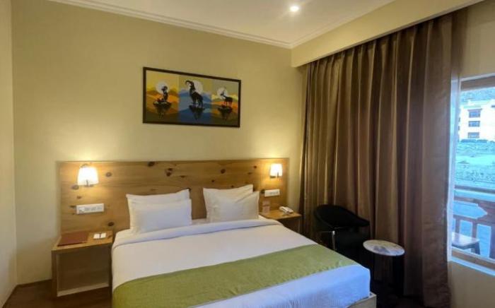 Crown Himalaya Hotel