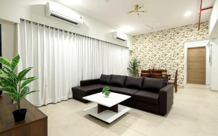 Business lesiure - 3 BHK with Balcony-Chef- NAVI