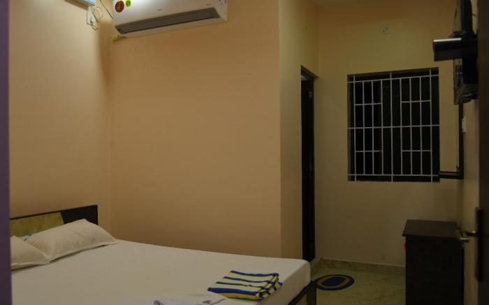 Sivamurugan residency