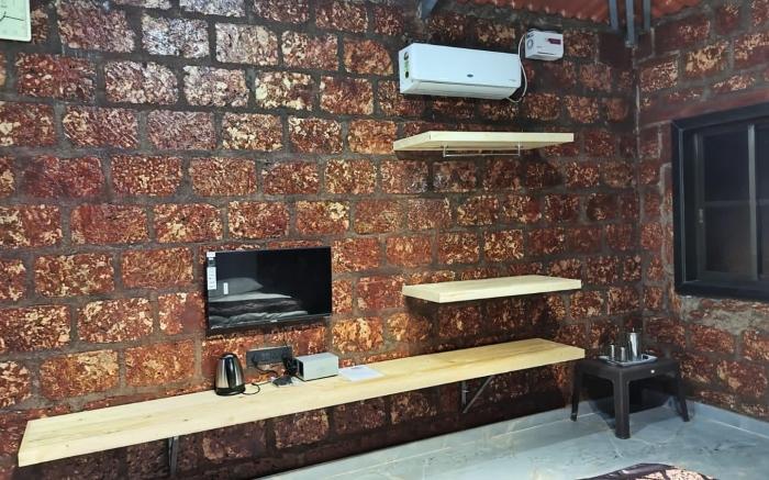 Saka Kadams home stay